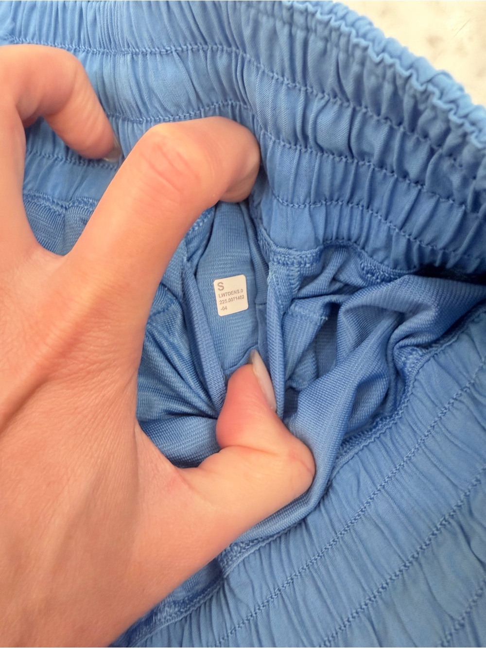 Lululemon Shake It Out high rise short- small POOL SIDE BLUE - Picture 4 of 4